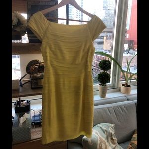 Alice + Olivia beautiful yellow dress!